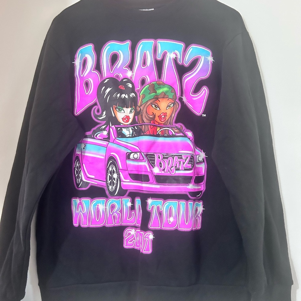 Bratz World Tour 2001 Long Sleeve Pullover sweatshirt Oversized XS